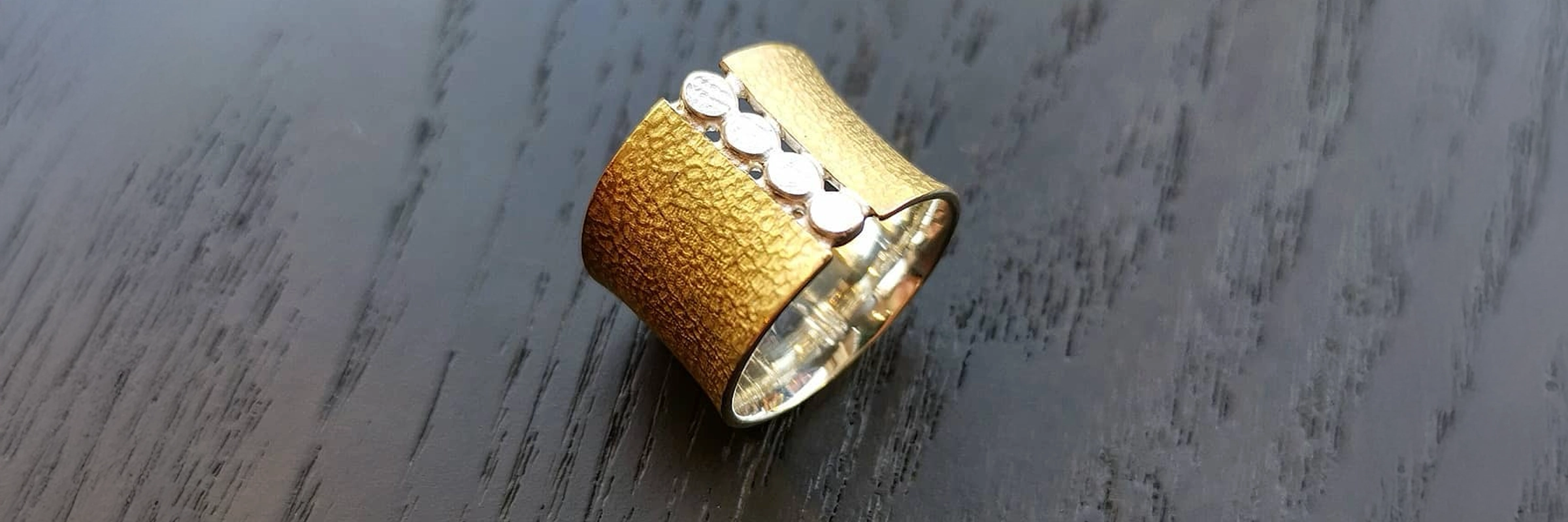 Britta Brand, atelier et matière