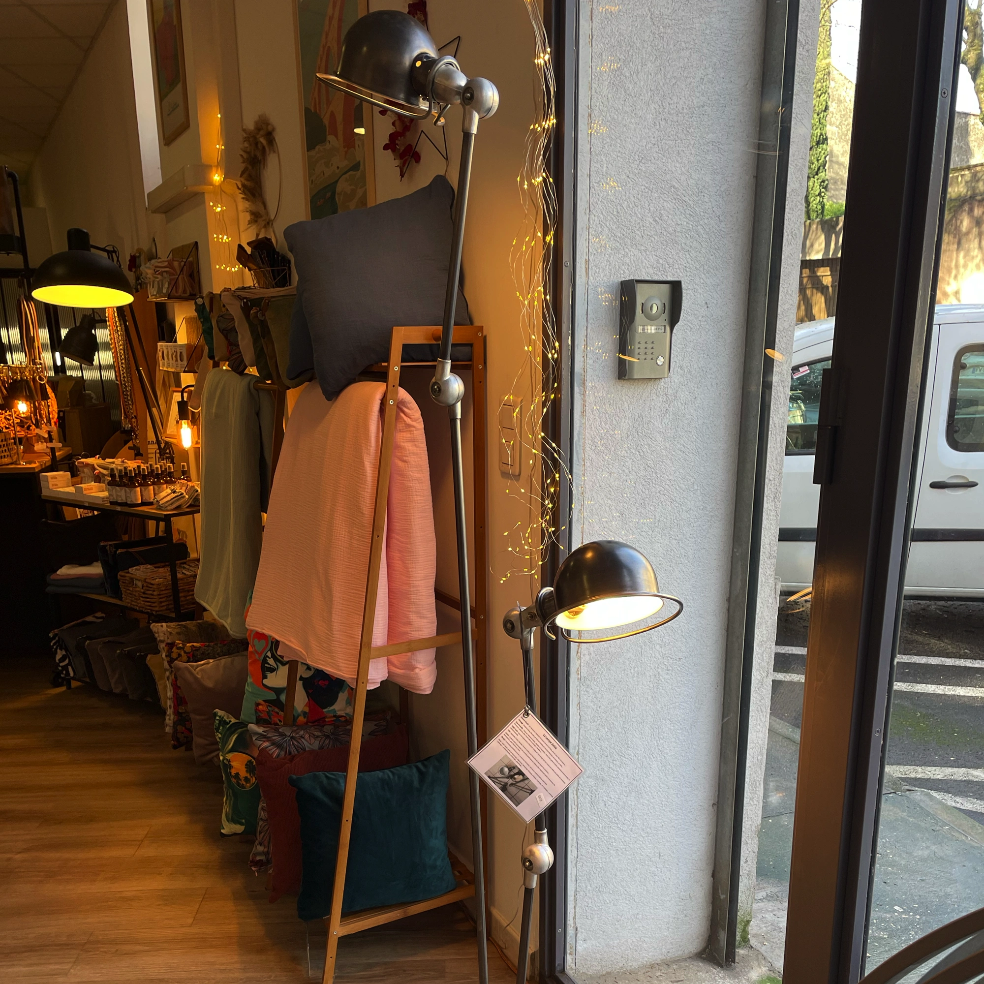 Détail d'un sac en cuir S'avannah Piu